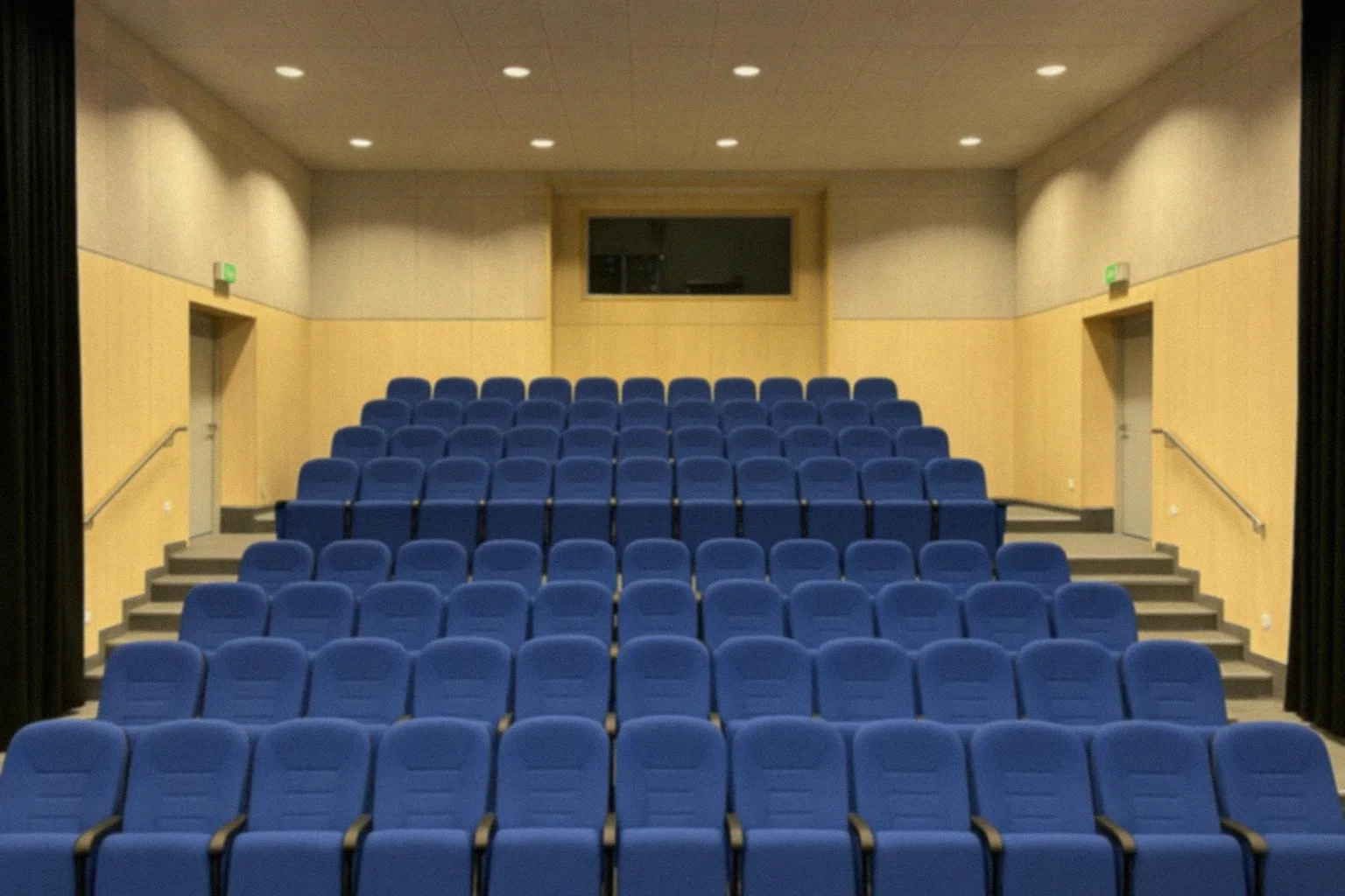 Wernisaż biżuterii artystycznej Olgi Gabryś w Skawinie